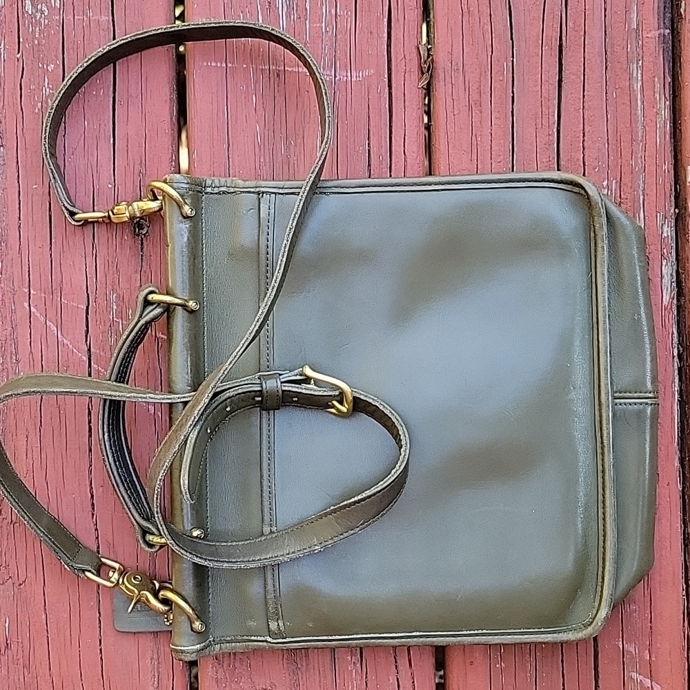 Classic Coach Olive Green Willis Leather Men's Bag - Picture 5 of 16